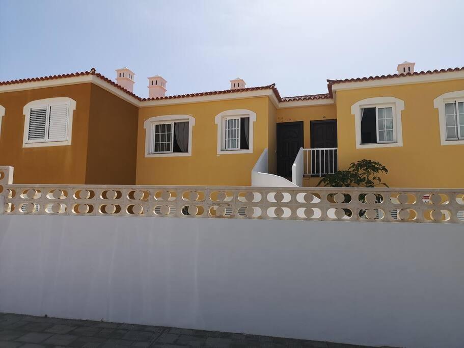 Apartment Am Meer Mit Pool Santa Cruz de Tenerife Bagian luar foto